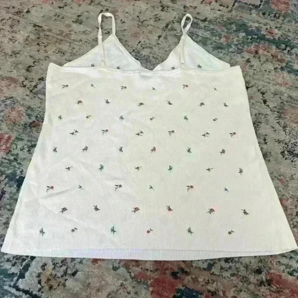 Torrid Fitted Pullover Cami Embroidered Sweater size 6 - Picture 6 of 7